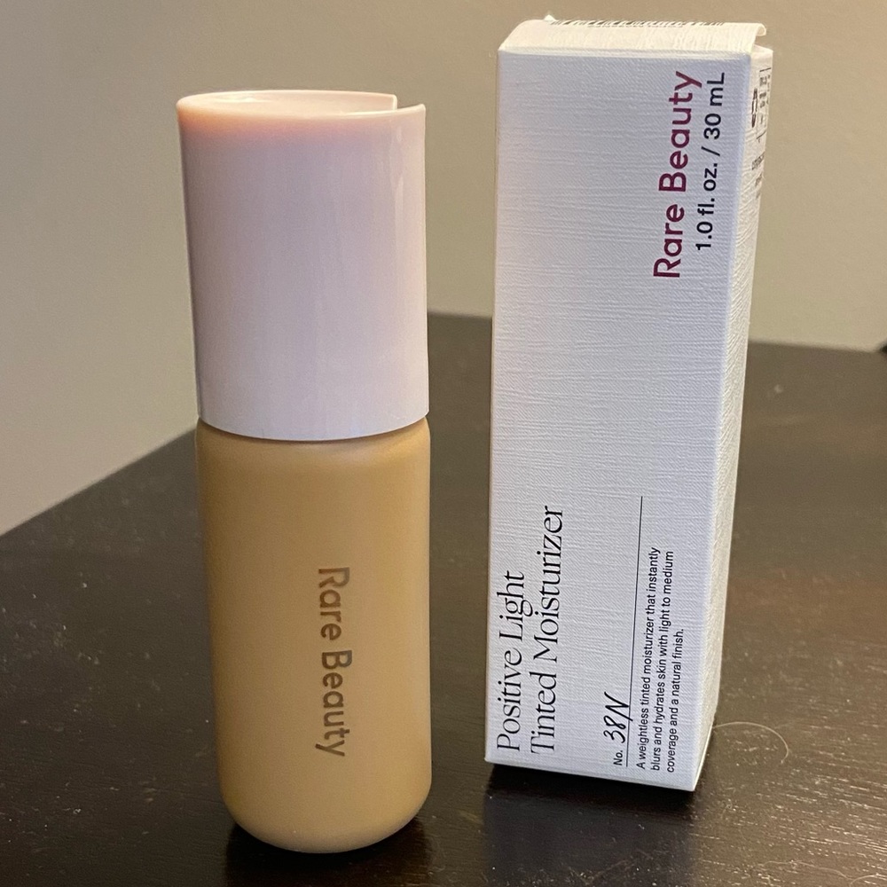 NIB Rate Beauty Positive Light Tinted Moisturizer 38N